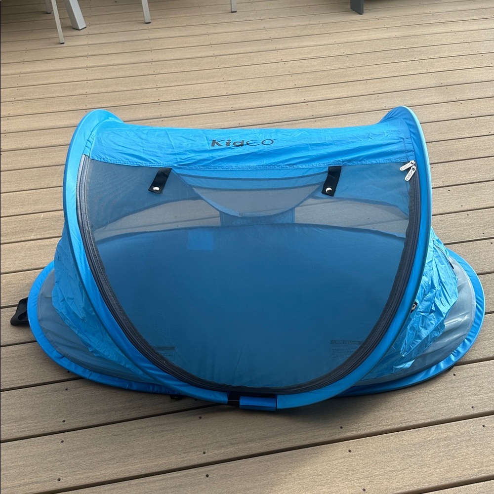 KidCo PeaPod Portable Foldable Mesh Toddler Travel Bed & Storage Bag